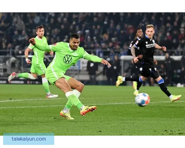 德甲沃尔夫斯堡高压逼抢战术趋于成熟,表现稳健引发关注 德甲沃尔夫斯堡高压逼抢战术趋于成熟,表现稳健引发关注